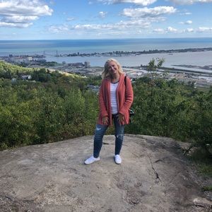 Meet your Posher, Stephanie